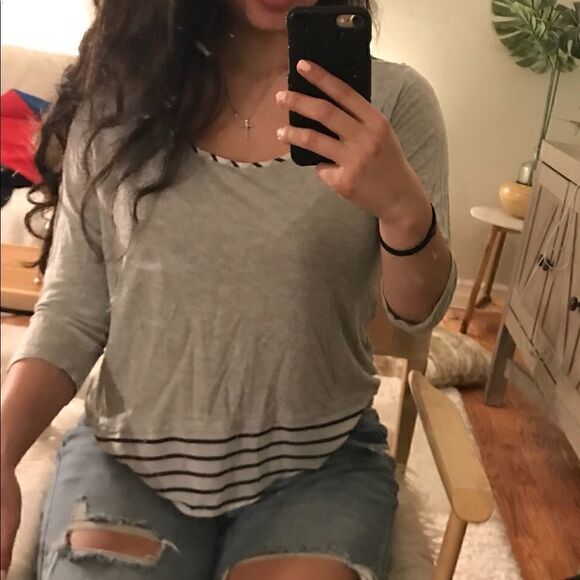 🎈Lightweight Ann Taylor Blouse M🎈🎈🎈🎈Clearance!2/$15-3/$25 - Picture 1 of 3